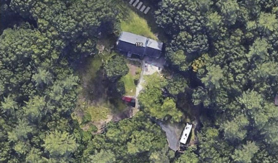 116 Nashua Rd, Bedford, NH 03110 - 3 Beds, 3 Bath