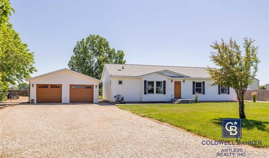 138 Pleasant View Dr Lot #8, Cody, WY 82414 - 3 Beds, 2 Bath