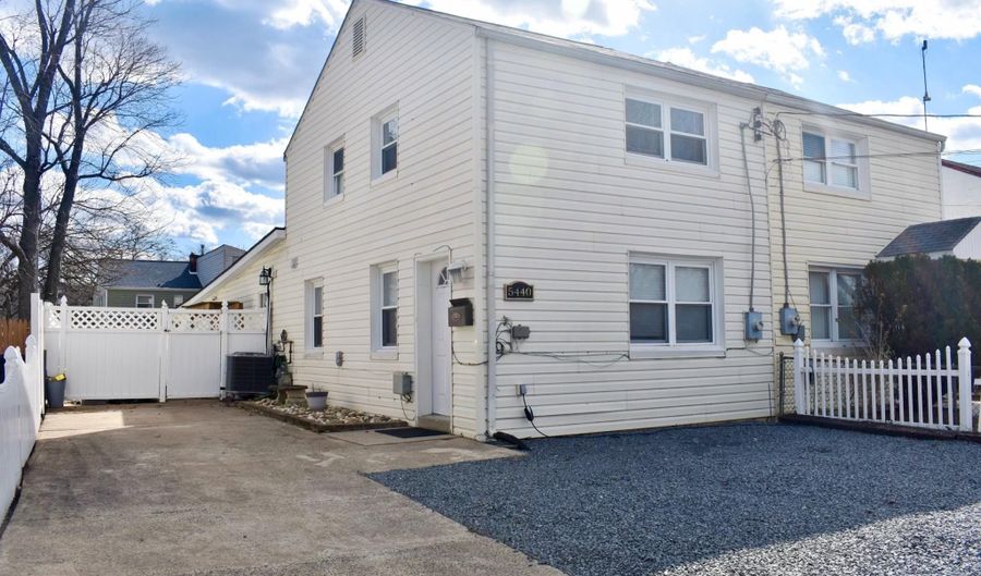 5440 8TH Rd S, Arlington, VA 22204 - 3 Beds, 2 Bath