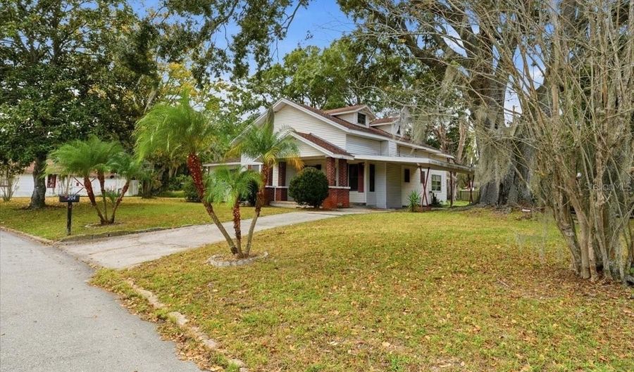 204 CORDOVA Rd, Auburndale, FL 33823 - 3 Beds, 2 Bath