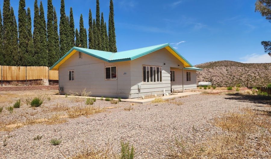 110 Calle Placida, Clifton, AZ 85533 - 3 Beds, 2 Bath