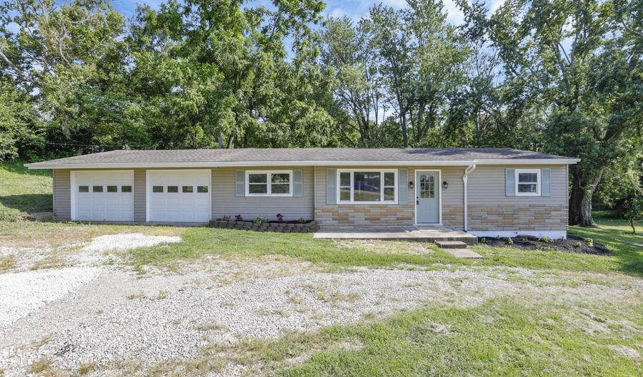 10545 Lancaster Circleville Rd SW, Amanda, OH 43102 - 2 Beds, 1 Bath