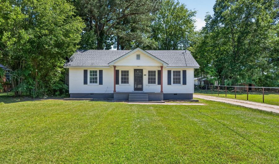 5887 Main St, Bailey, NC 27807 - 2 Beds, 1 Bath