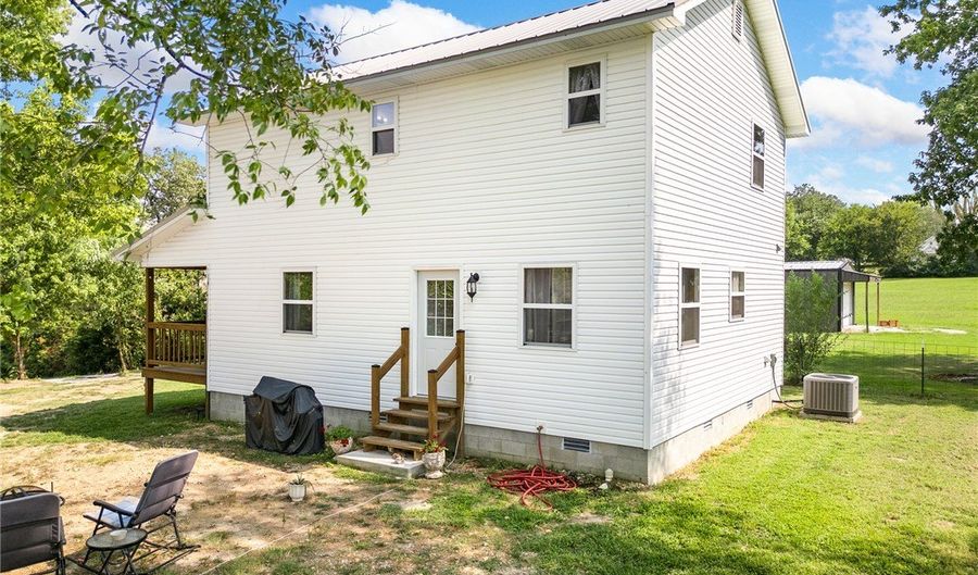 206 Lane St, Alpena, AR 72611 - 3 Beds, 3 Bath