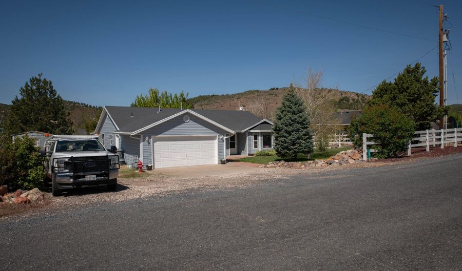 371 N PINION Cir, Central, UT 84722 - 3 Beds, 2 Bath