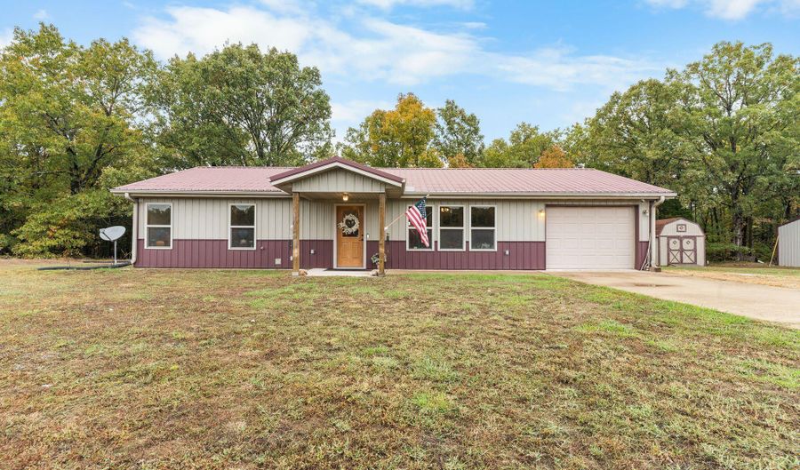 2403 State Hwy W, Ava, MO 65608 - 2 Beds, 1 Bath