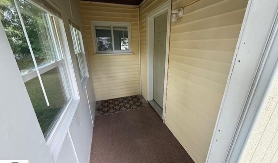 147 Valley Ave, Alma, MI 48801 - 2 Beds, 1 Bath