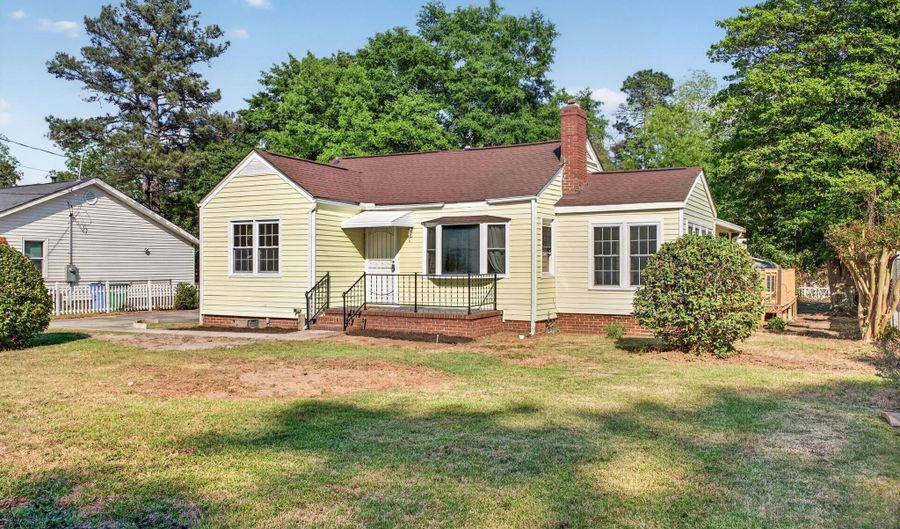 450 Williamsburg St NE, Aiken, SC 29801 - 3 Beds, 2 Bath