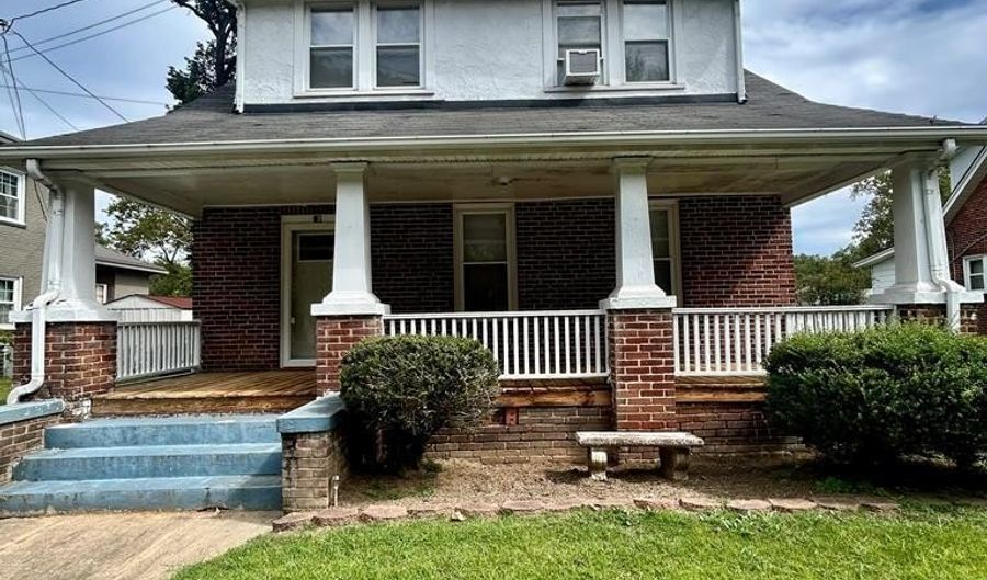 2708 Riverside Dr, Bassett, VA 24055 - 3 Beds, 2 Bath