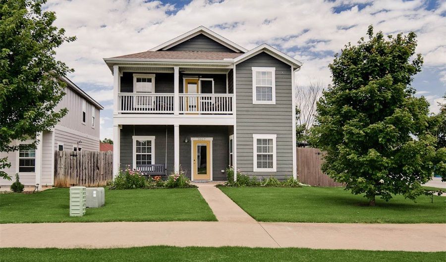 3917 SW Peachwood Dr, Bentonville, AR 72713 - 3 Beds, 3 Bath