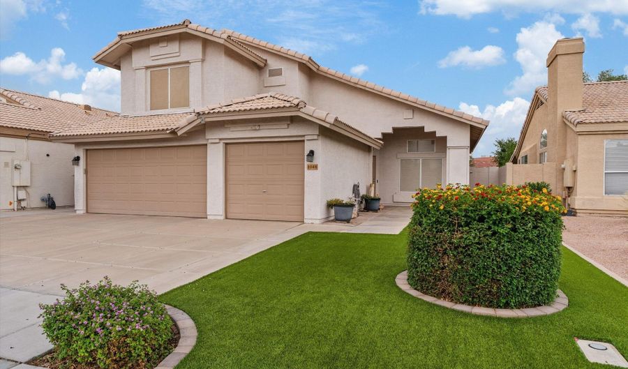 1048 W ELGIN St, Chandler, AZ 85224 - 4 Beds, 3 Bath