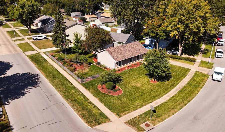 1206 3rd Ave SE, Altoona, IA 50009 - 3 Beds, 1 Bath