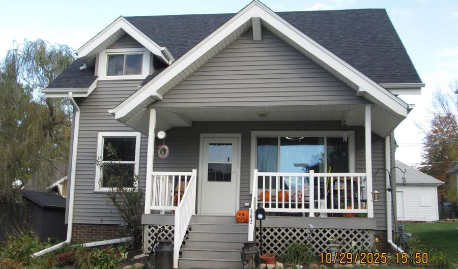502 Maple St, Atlantic, IA 50022 - 4 Beds, 2 Bath
