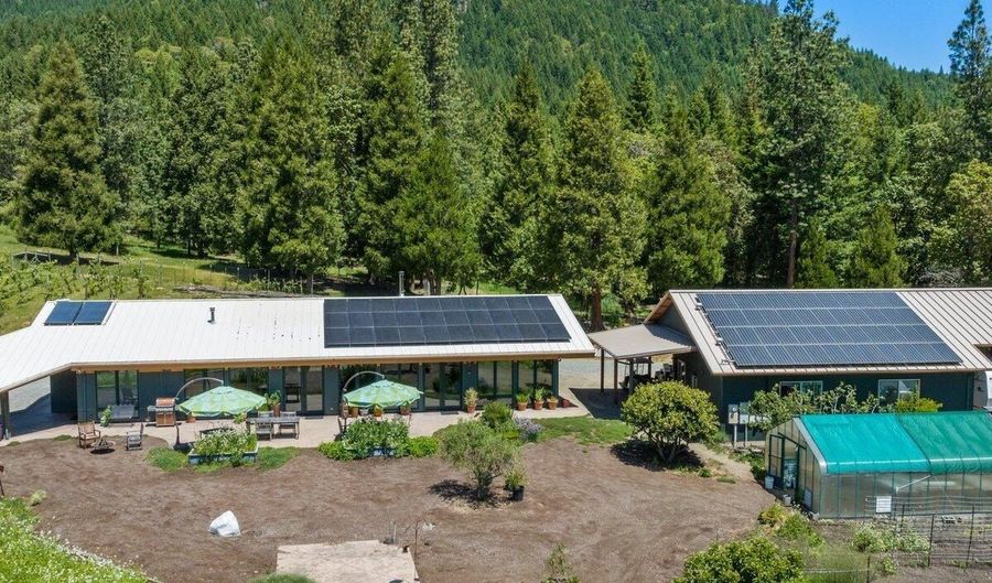 1106 Upper Cow Creek Rd, Azalea, OR 97410 - 5 Beds, 5 Bath