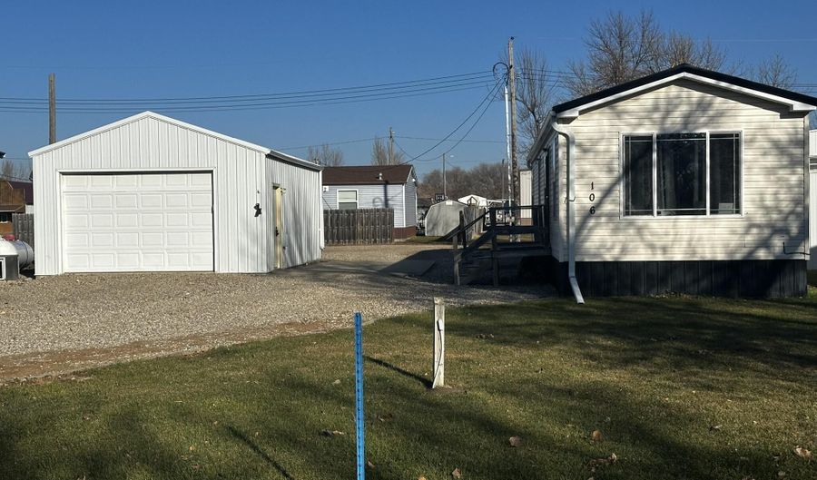 106 Skinner St, Akaska, SD 57420 - 2 Beds, 1 Bath