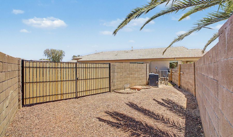 10819 W MONTE VISTA Rd, Avondale, AZ 85392 - 3 Beds, 2 Bath