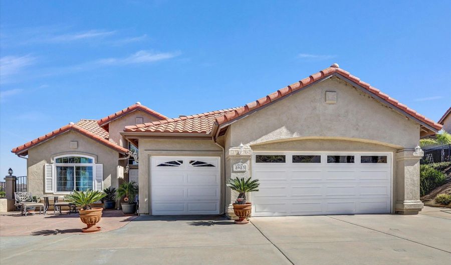 8983 Chestnut Roan Way, Alpine, CA 91901 - 3 Beds, 2 Bath