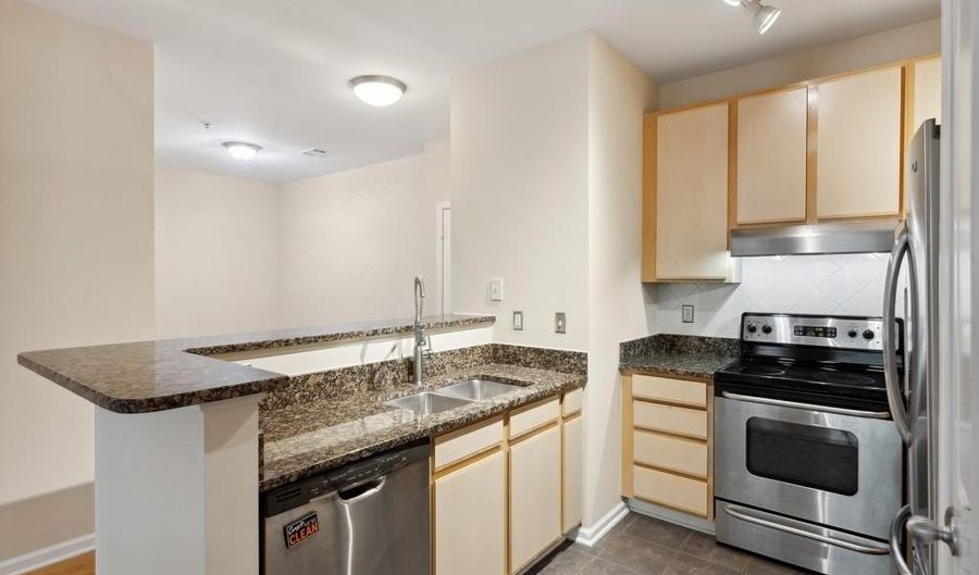 821 Ralph McGill Blvd NE 2410, Atlanta, GA 30306 - 2 Beds, 2 Bath