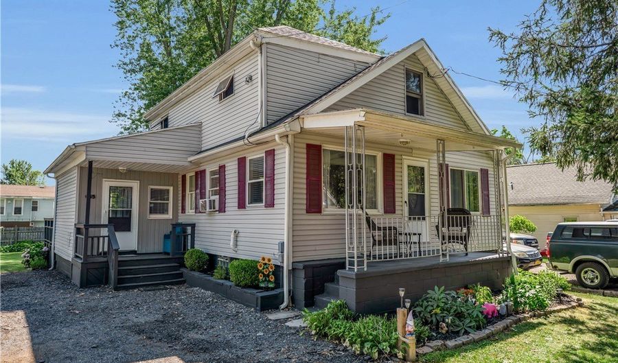 655 Sandy Ave, Angola, NY 14006 - 4 Beds, 1 Bath