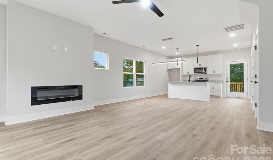228 Summit Ave, Albemarle, NC 28001 - 3 Beds, 3 Bath