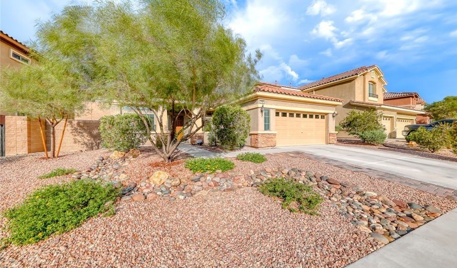 2764 Craigmillar St, Henderson, NV 89044 - 4 Beds, 2 Bath
