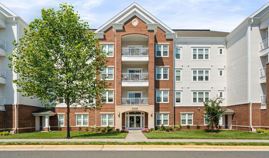 20505 LITTLE CREEK Ter 207, Ashburn, VA 20147 - 2 Beds, 2 Bath