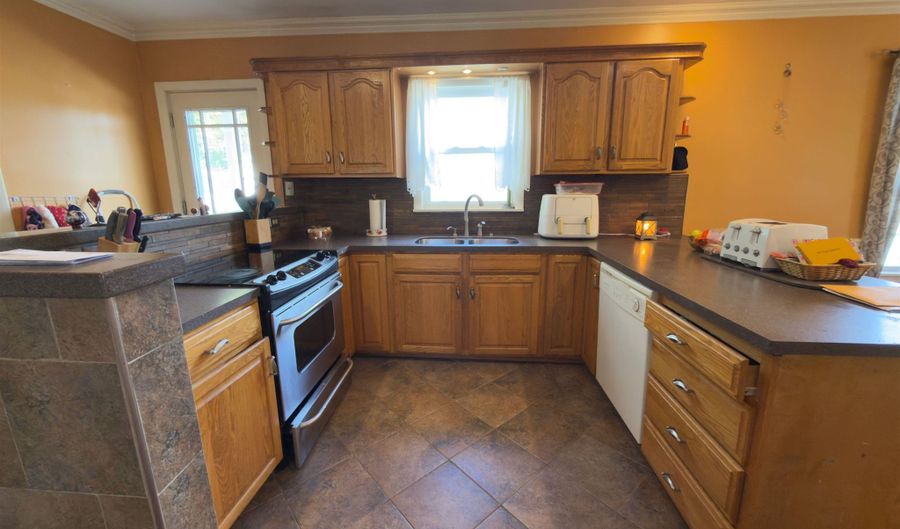 433 2Nd Ave, Berlin, NH 03570 - 3 Beds, 2 Bath