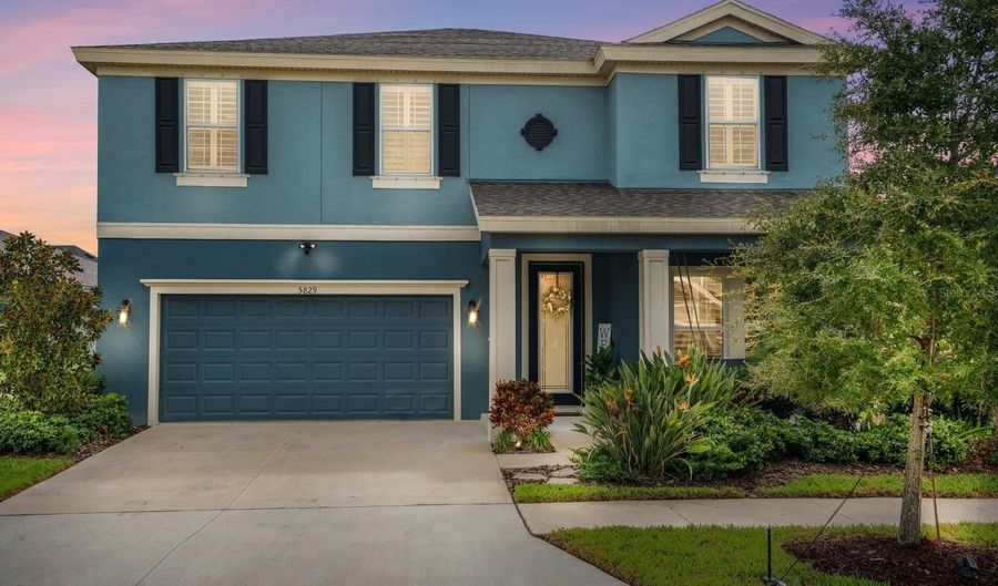 5829 SILVER SUN Dr, Apollo Beach, FL 33572 - 4 Beds, 3 Bath