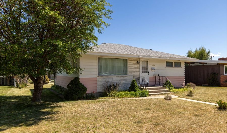 2010 Haggin St, Anaconda, MT 59711 - 3 Beds, 3 Bath