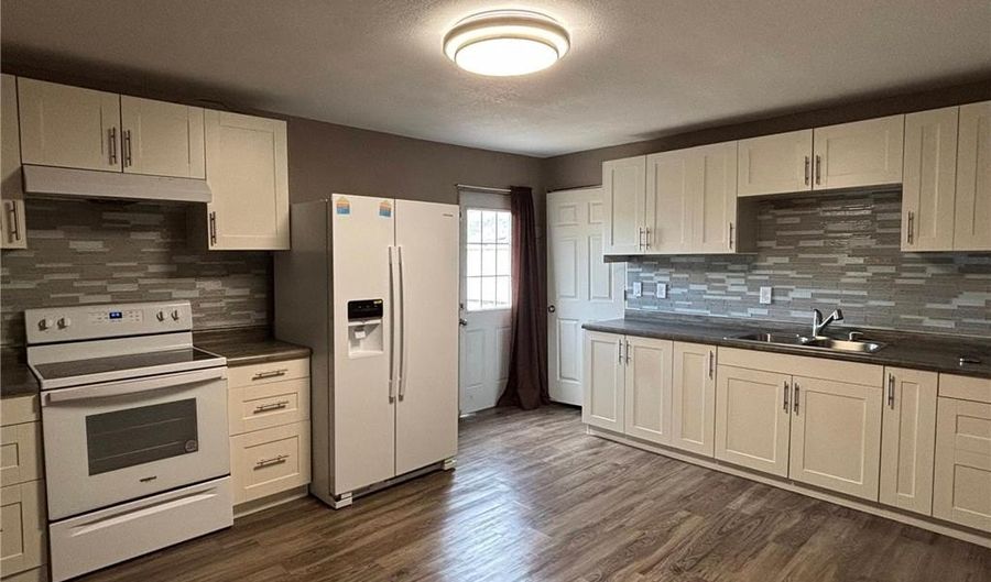 31 E Snelling Ave, Appleton, MN 56208 - 4 Beds, 2 Bath