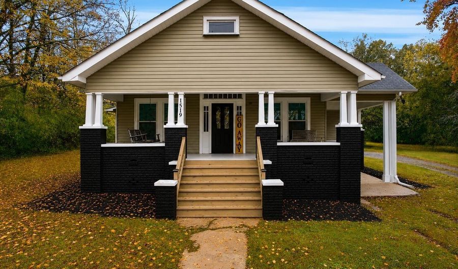 1519 W Madison Ave, Athens, TN 37303 - 3 Beds, 2 Bath