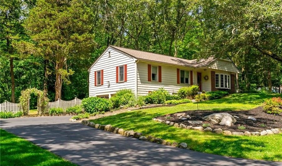55 Atherton Rd, East Greenwich, RI 02818 - 3 Beds, 2 Bath