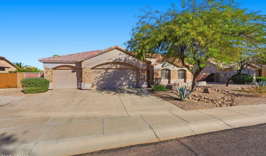 132 E GRANITE Trl, Casa Grande, AZ 85122 - 3 Beds, 2 Bath