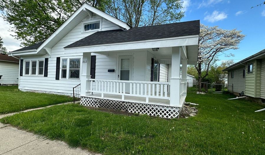 1712 W 8th St, Anderson, IN 46016 - 3 Beds, 1 Bath