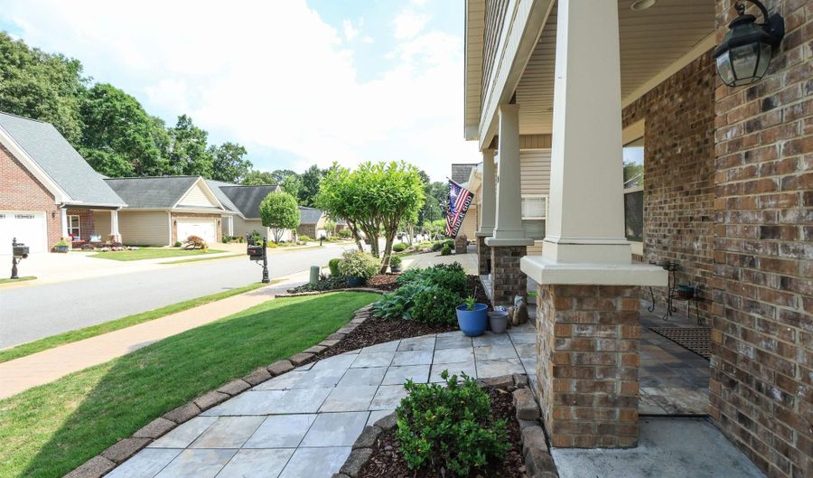 20 COBBLESTONE Dr, Anniston, AL 36207 - 3 Beds, 2 Bath