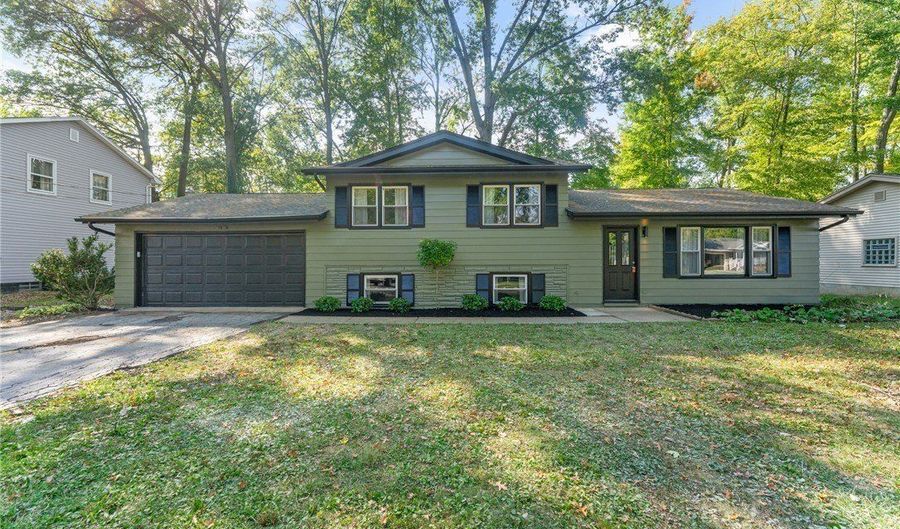 3913 Claridge Dr, Austintown, OH 44511 - 3 Beds, 2 Bath
