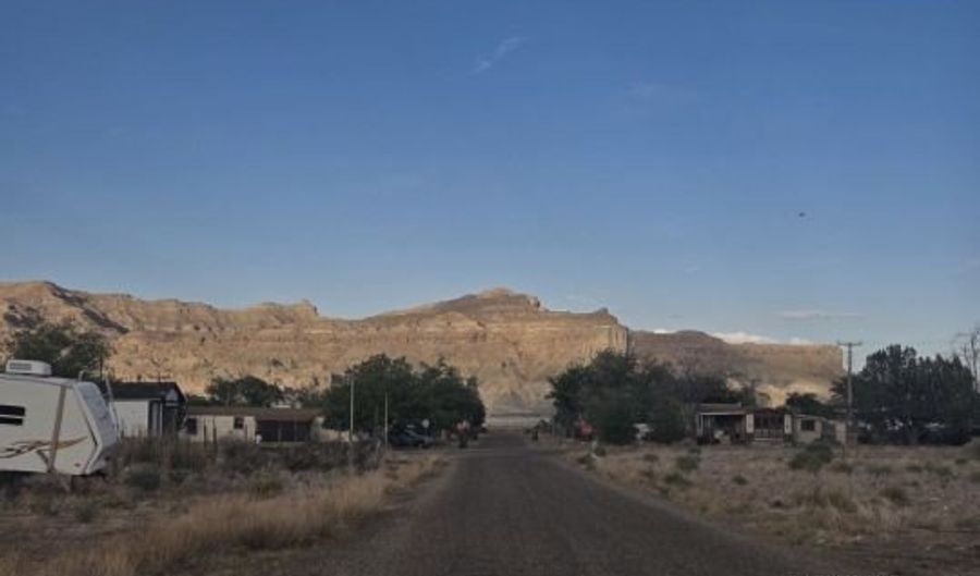 30 W Hawkins, Big Water, UT 84741 - 2 Beds, 1 Bath