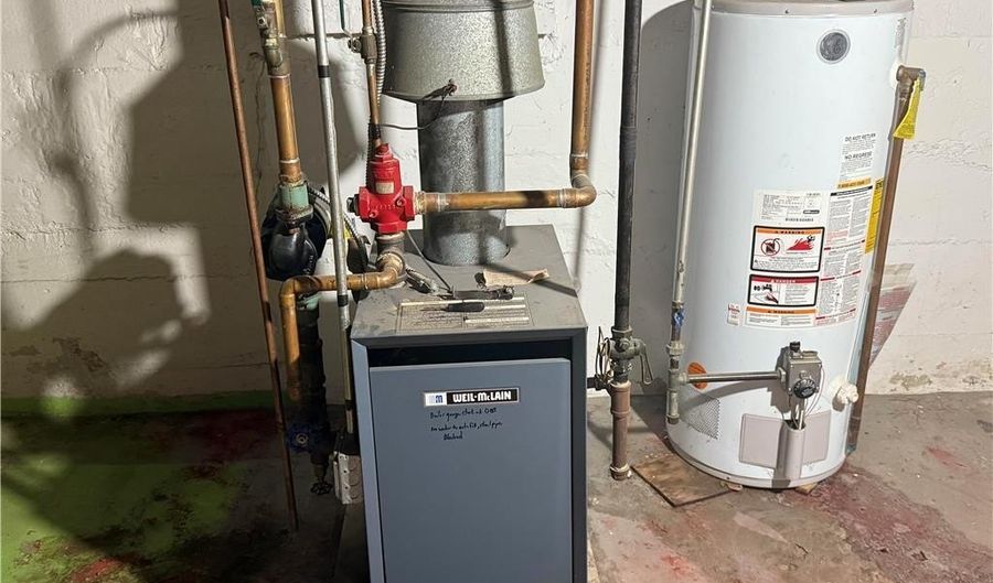 608 Saint John St, Allentown, PA 18103 - 4 Beds, 1 Bath