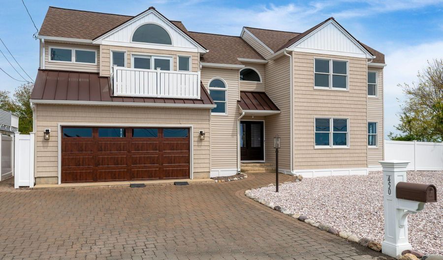 450 E Bay Ave, Barnegat, NJ 08005 - 4 Beds, 3 Bath