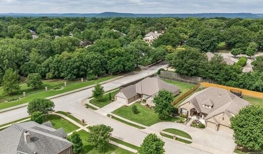 2125 Turtle Creek St, Bartlesville, OK 74006 - 4 Beds, 4 Bath