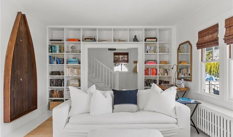 193 Coggeshall Ave, Newport, RI 02840 - 3 Beds, 2 Bath