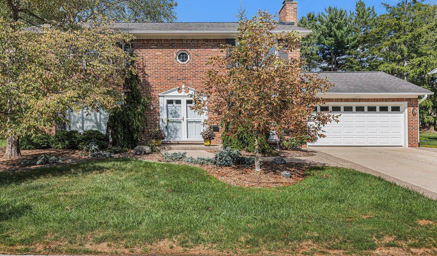 2222 Delaware Dr, Ann Arbor, MI 48103 - 4 Beds, 4 Bath