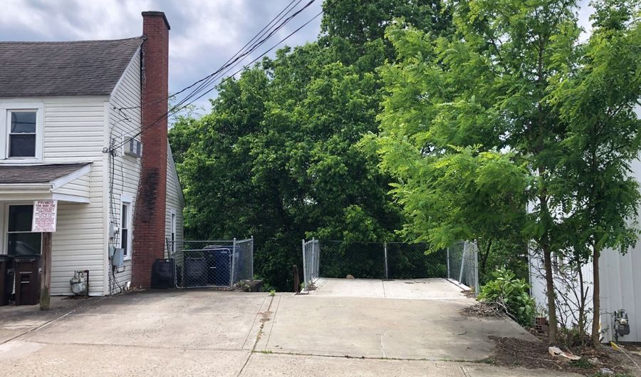 71 W Washington, Athens, OH 45701 - 7 Beds, 0 Bath