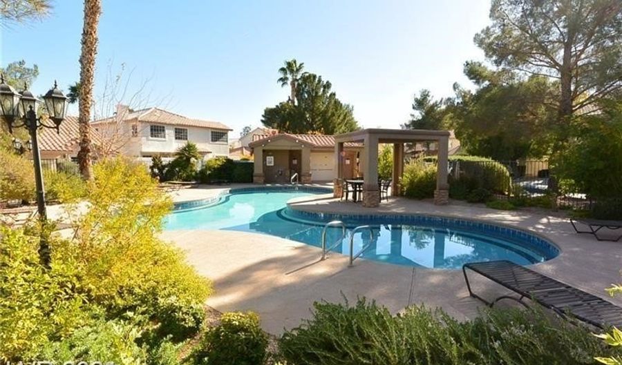 4928 Forest Oaks Dr N/A, Las Vegas, NV 89149 - 2 Beds, 2 Bath