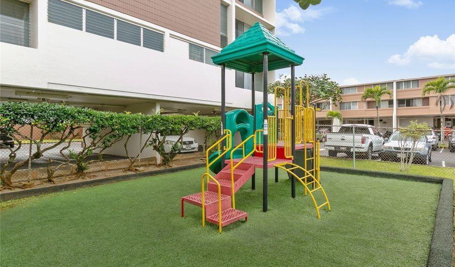 46-255 Kahuhipa St A1004, Kaneohe, HI 96744 - 2 Beds, 1 Bath