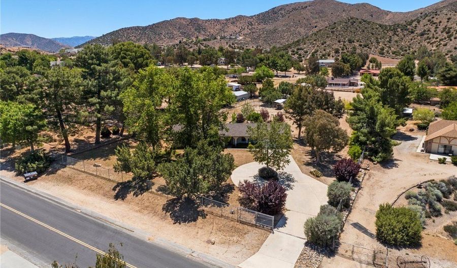 2532 Briar Glen Rd, Acton, CA 93510 - 4 Beds, 2 Bath