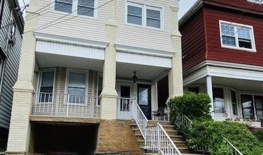 123 W 6TH St 2, Bayonne, NJ 07002 - 3 Beds, 1 Bath