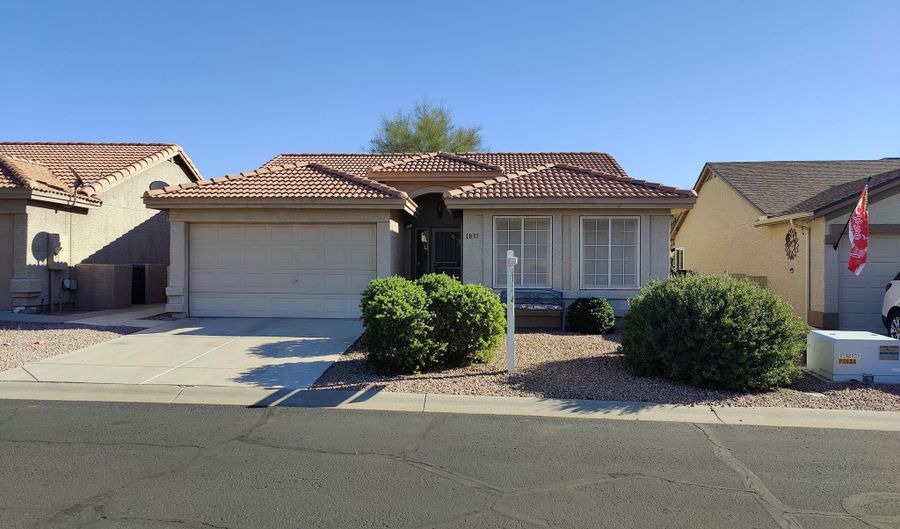1831 E Lindrick Dr, Chandler, AZ 85249 - 2 Beds, 2 Bath