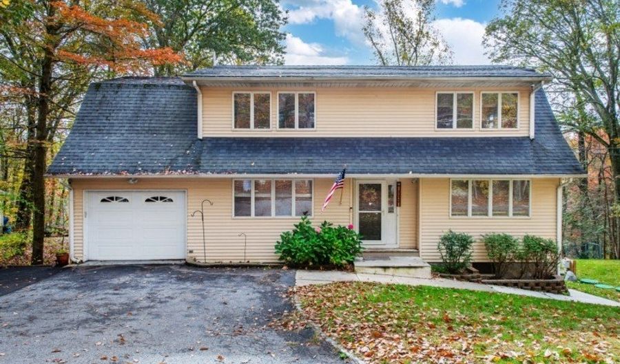 312 Mountainside Dr, Alloway, NJ 07422 - 3 Beds, 3 Bath