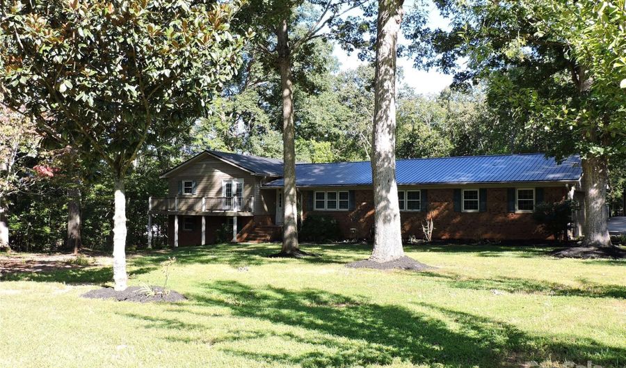 5054 Red Fox Trl, Asheboro, NC 27205 - 3 Beds, 5 Bath